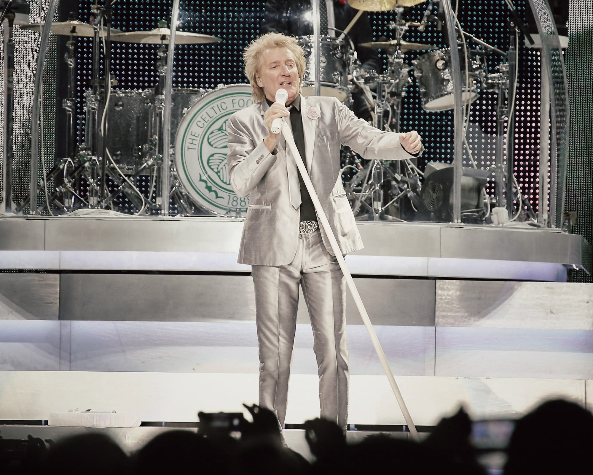 Rod Stewart performs on stage at Madison Square Garden 