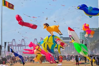 Skies of Colombo burst with colour at International Kite Festival