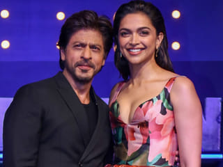 Actors Shah Rukh Khan and Deepika Padukone 