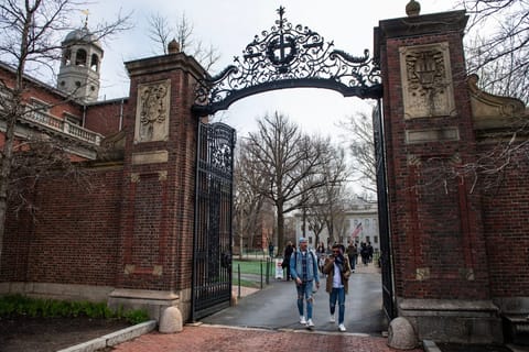The ruling could shape talks on a settlement reportedly underway between Harvard and the White House.