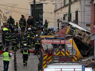 15 dead, 18 injured in Lisbon furnicular crash