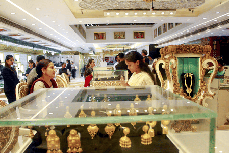Gold keeps shining: No break for UAE buyers as prices hit record highs 40 times!