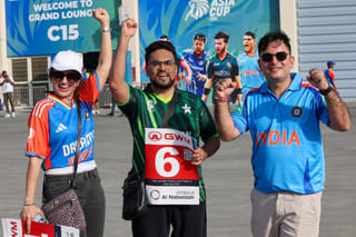 Two nations, one heart: India, Pakistan fans root for thrilling contest in Asia Cup