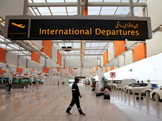 Two Pakistani airlines cleared to resume UK flights after five-year ban