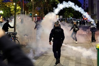 Nationwide strike in France: Scenes from Paris’s Gare du Nord