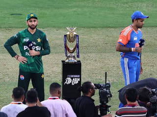 India vs Pakistan Asia Cup: BCCI and Mohsin Naqvi hold talks to resolve trophy controversy