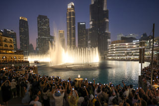 How to book a Dubai Fountain lake ride and skip the crowds