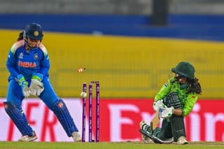 India beat Pakistan to maintain their supremacy in Women's World Cup