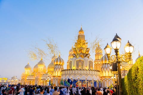 The evergreen destination now features more than 3,500 shopping outlets, over 250 dining options, more than 40,500 shows, and more than 200 rides, games and attractions
