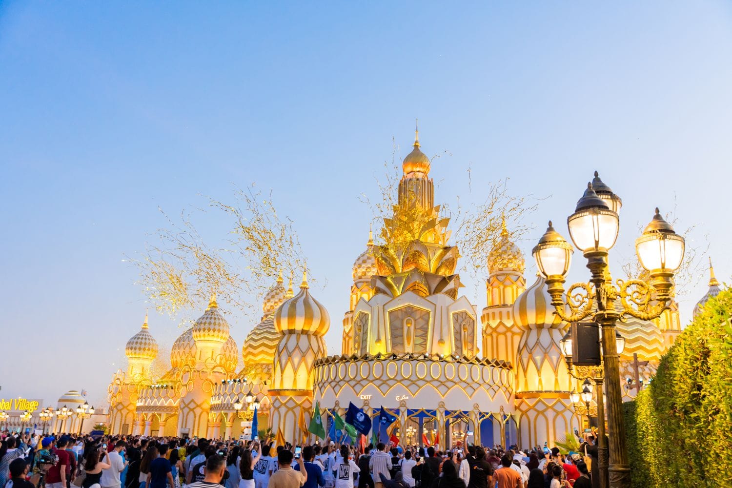 The evergreen destination now features more than 3,500 shopping outlets, over 250 dining options, more than 40,500 shows, and more than 200 rides, games and attractions