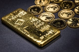 Gold steadies after US jobs data damp prospects for rate cut