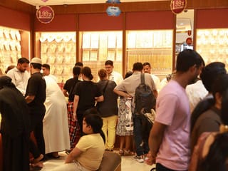 Gold steadied after three days of gains, with traders looking beyond heightened geopolitical tensions to US economic data due this week.