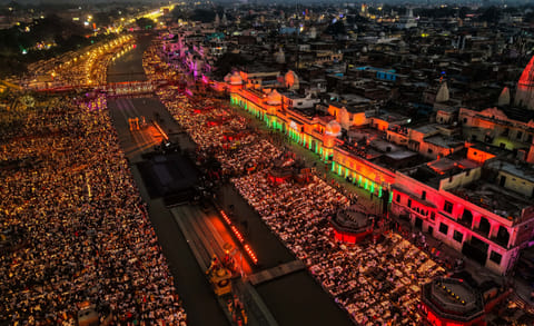 According to officials, 2.617 million diyas (26.17 lakh) were lit simultaneously at Ram Ki Paidi and 56 ghats, while 2,128 devotees performed ‘aarti’ together, setting two new Guinness World Records.