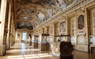 Louvre director admits security failures during Paris heist 