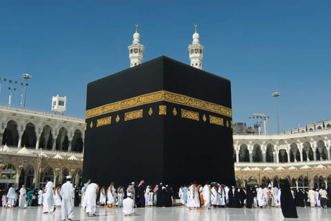 The first batch of Iranian pilgrims will arrive on Monday, April 27.