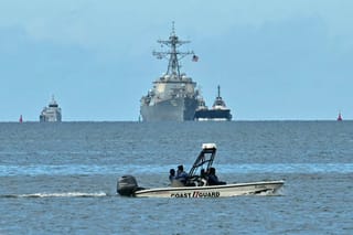 Maduro suspends Trinidad and Tobago gas accord over US warship visit