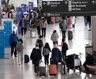 FAA cuts 10% of flights amid US government shutdown