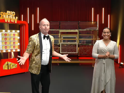 Bangladeshi salesman in UAE wins Big Ticket 24K gold bar after two years of trying