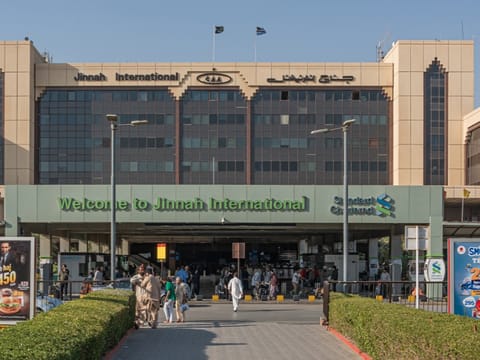 Pakistan: New FIA rule blocks hundreds of Pakistani workers from flying abroad