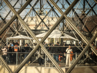 Louvre to get anti-ramming barriers by year end: minister