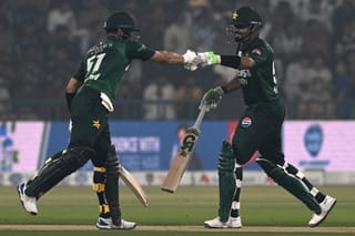 Shaheen, Azam star in Pakistan's series-clinching win over South Africa