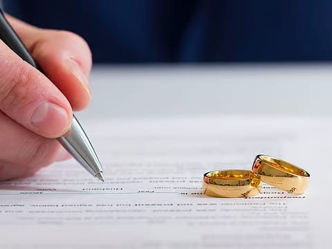 The court confirmed that the contract submitted by the groom included a clearly stated arbitration clause.
