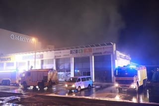 Massive blaze contained in Dubai’s Al Quoz bicycle warehouse near Sheikh Zayed Road