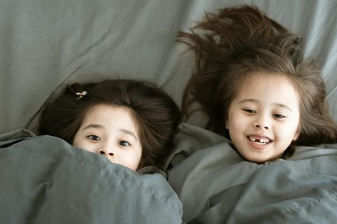  It’s about more than comfort — it’s about association. When children consistently wear soft, breathable sleepwear, they begin to link it with bedtime and calm, making nighttime transitions easier.