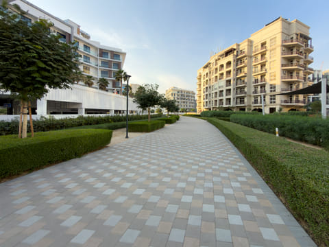 Explore this family-friendly, walkable neighbourhood with parks, schools, and easy access to key Dubai hotspots.