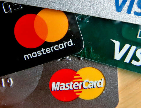 Mastercard and Visa credit cards 