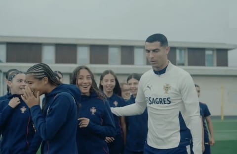 Portugal’s U-16 girls’ team in awe as Cristiano Ronaldo pays surprise visit