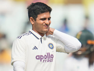 India’s Shubman Gill hospitalised after sudden neck spasm in Kolkata