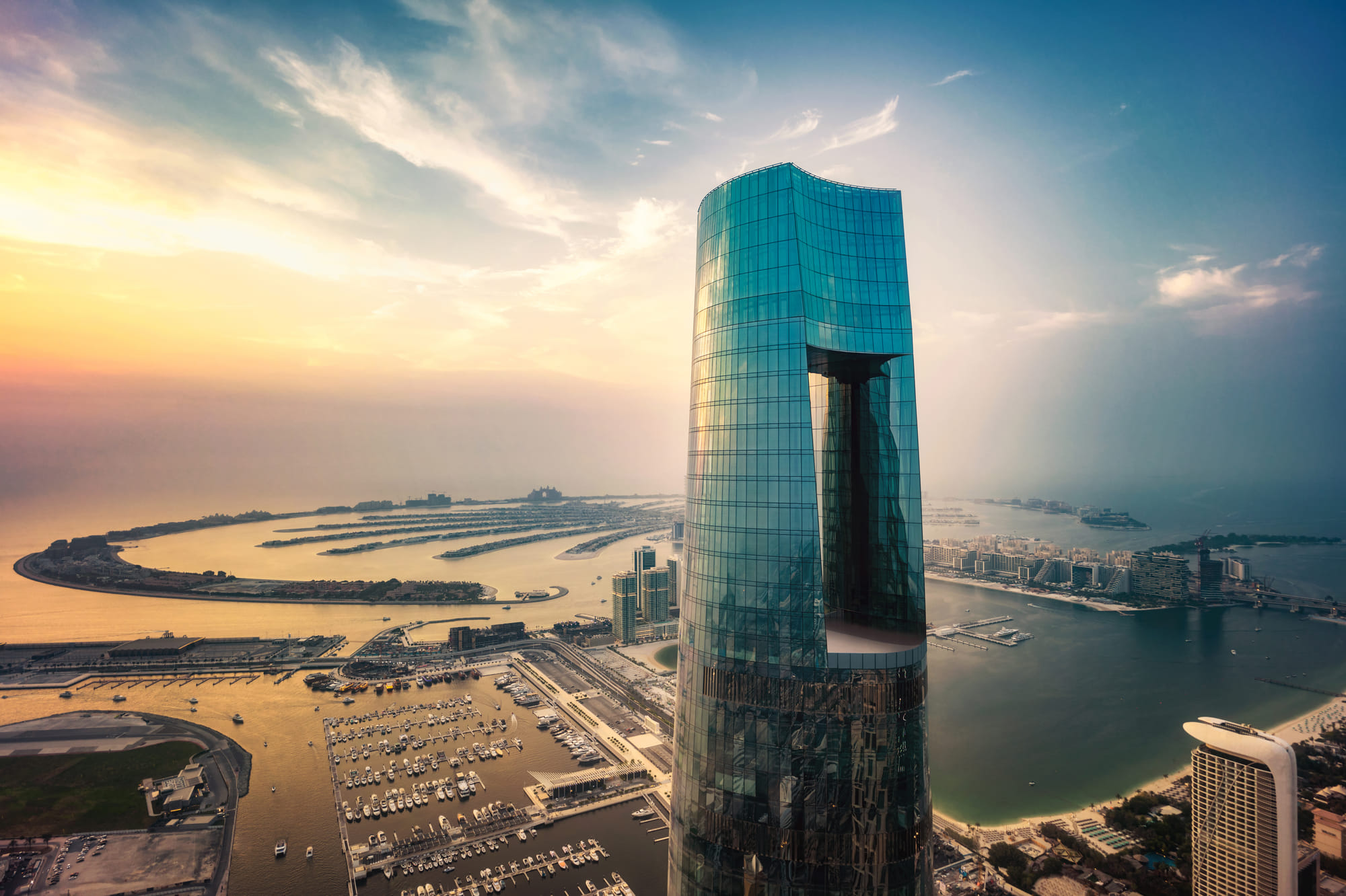 New Dubai landmark offers panoramic city and sea views