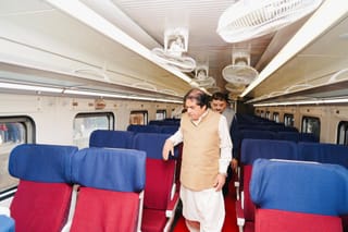 Pakistan: Travel between Lahore and Karachi made easier with new Shalimar Express