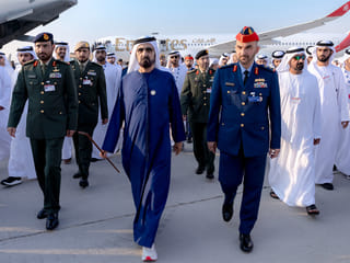 Sheikh Mohammed reviews cutting-edge displays at Dubai Airshow 2025