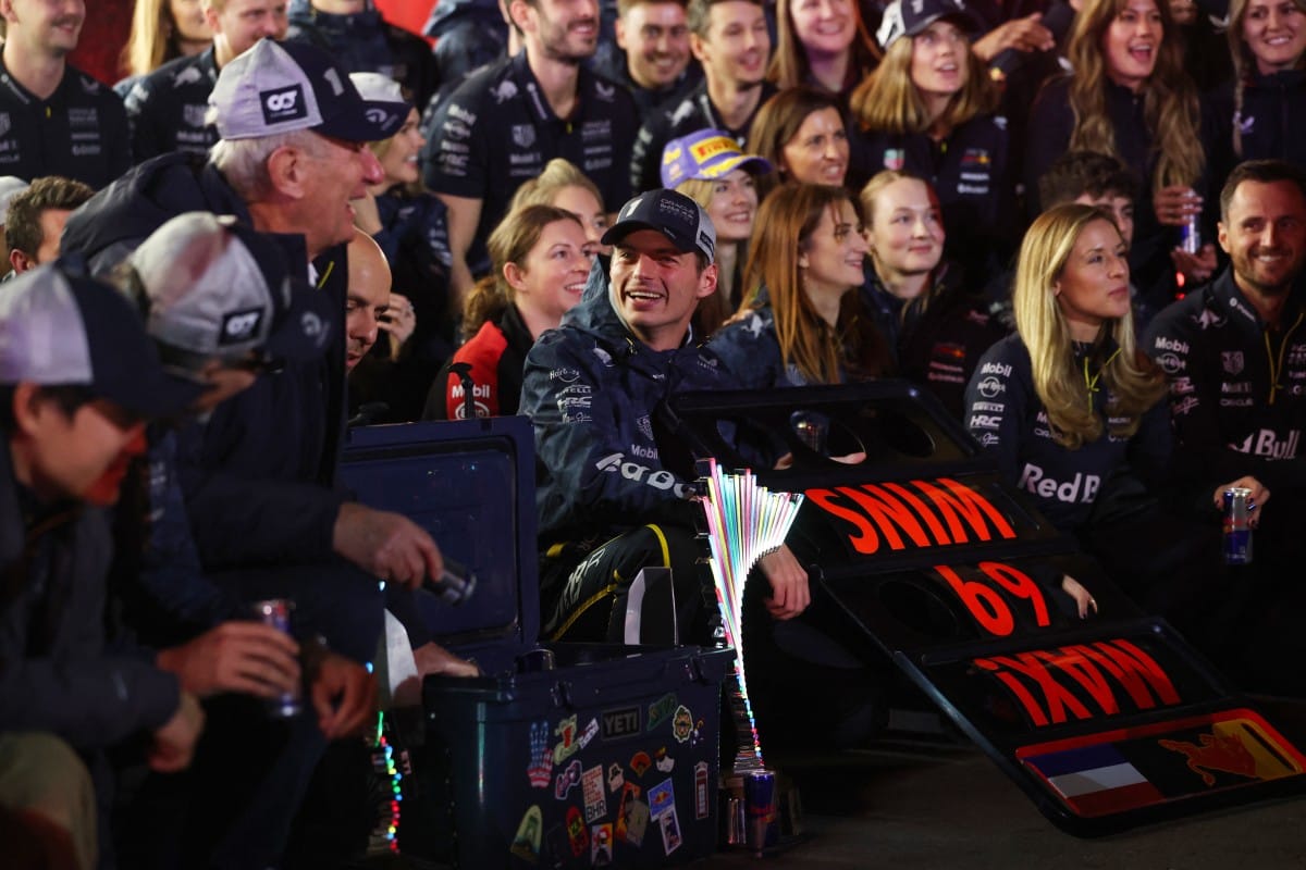 Race winner Max Verstappen of the Netherlands and Oracle Red Bull Racing celebrates with his team after the F1 Grand Prix of Las Vegas at Las Vegas Strip Circuit on November 22, 2025 in Las Vegas, Nevada.