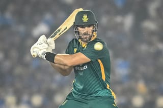 South Africa beat India by four wicket to level ODI series