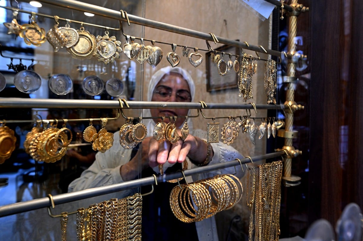 Gold becomes slightly costlier in Dubai as global markets rally.