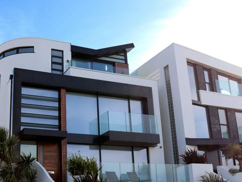 Inside Dubai’s villa boom