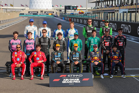 Drivers during the end of the season group photograph at the Formula 1 Etihad Airways Abu Dhabi Grand Prix 2025. 