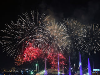 Watch: Dazzling DSF fireworks thrill visitors at Dubai Festival City Mall
