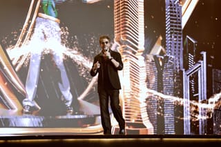 Shah Rukh Khan turns Dubai Expo into a 'concert': 6000 fans cheer as superstar shares life lessons
