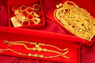 Boy slices up mum's gold necklace worth Dh4000 and gifts it to classmates