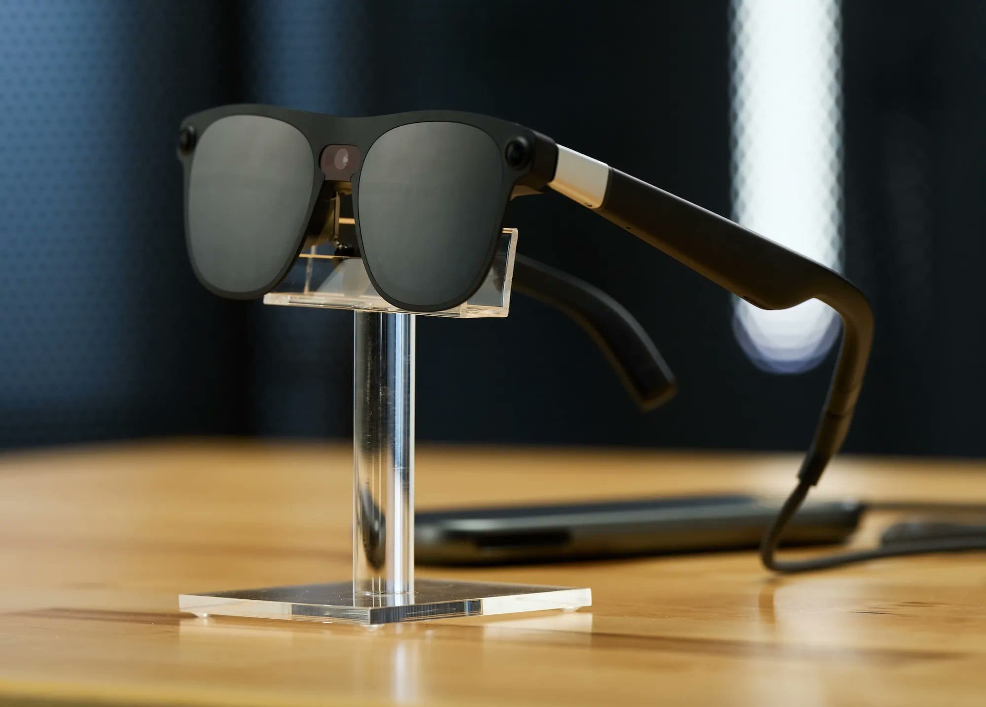 The new glasses — born from collaborations with Warby Parker, Gentle Monster and Samsung — will reportedly come in two variants.