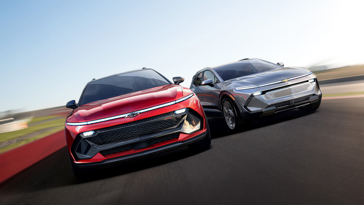 GM delivered 66,501 EVs in Q3 alone. The star of the show: the Chevrolet Equinox EV (2 variants are shown in this picture). 