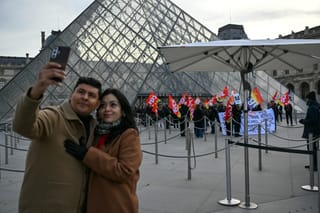 ‘We are angry’: Louvre Museum in France closed as workers strike