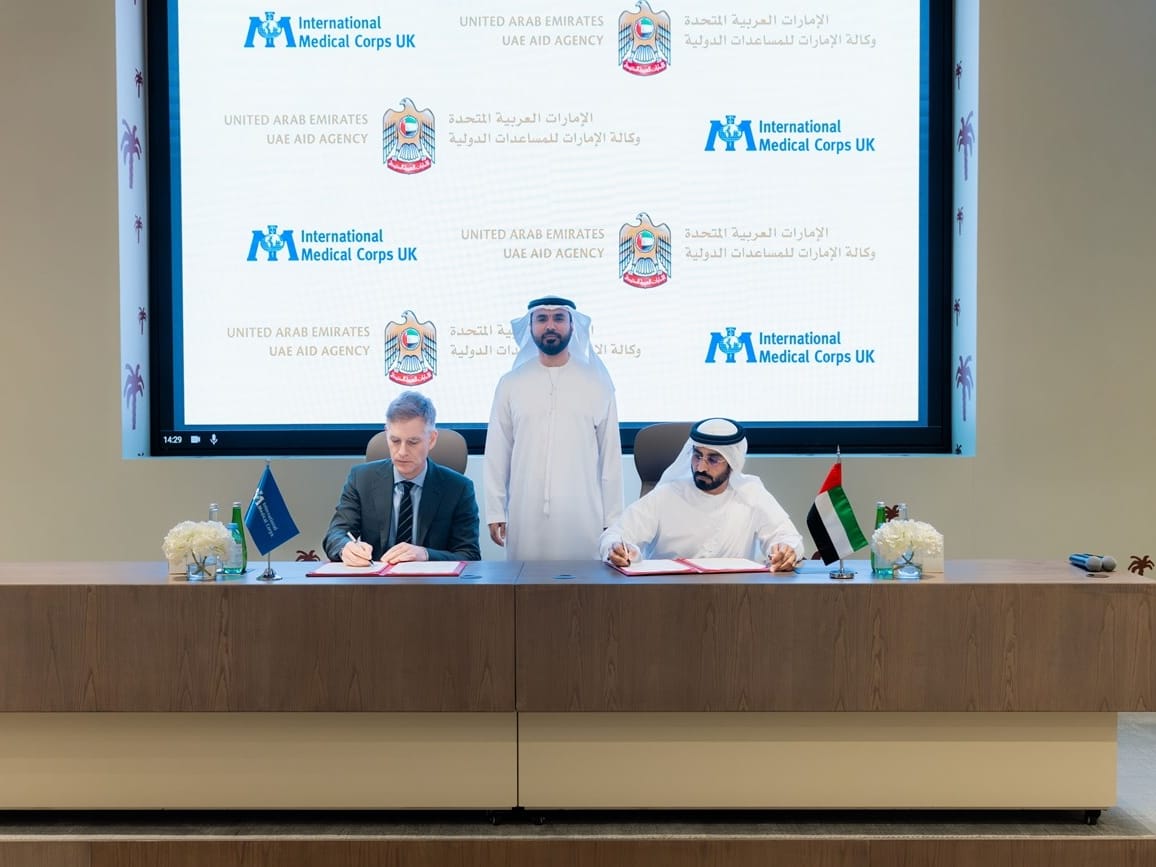 The agreement was signed in the presence of DrTareq Ahmed Al Ameri, Chairman of the UAE Agency for International Aid, by Rashed Salem Al Shamsi, Executive Director of Logistics Services at the Agency, and David Eastman, Director General of International Medical Corps.