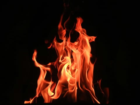  A huge blast and fire broke out Thursday in the central Dutch city of Utrecht