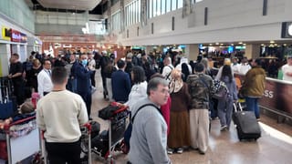 UAE travel alert: Airports packed as tourists arrive, families return ahead of school reopening