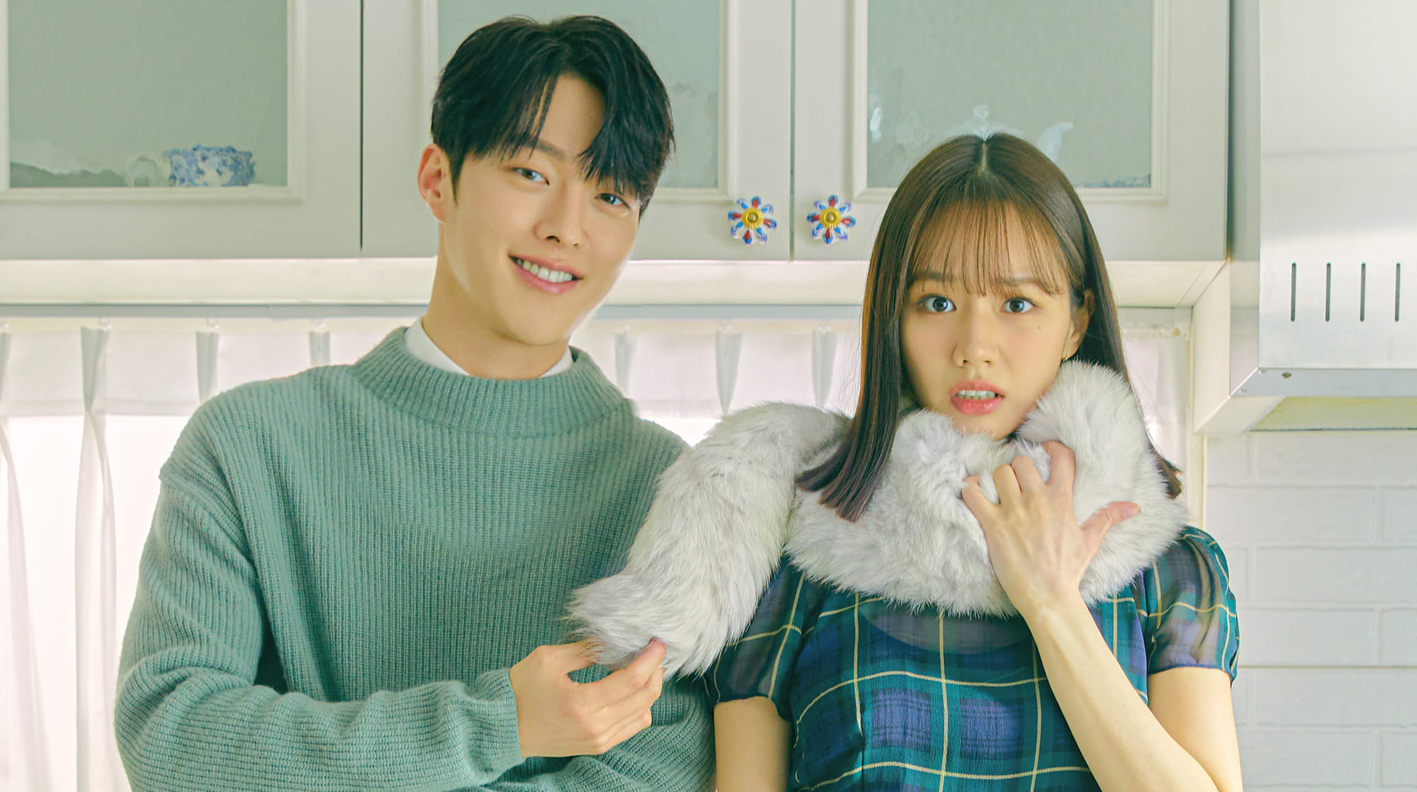 Jang Ki-yong and Hyeri in My Roommate is a Gumiho. 